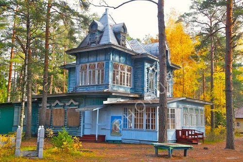 С-Пб Комарово д Куренкова 1915г жил Д шостакович после 45г 692