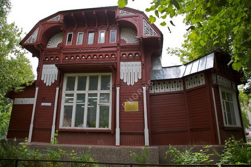     2015