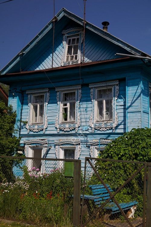     2015 (8)