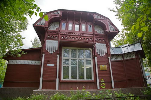     2015 (3)